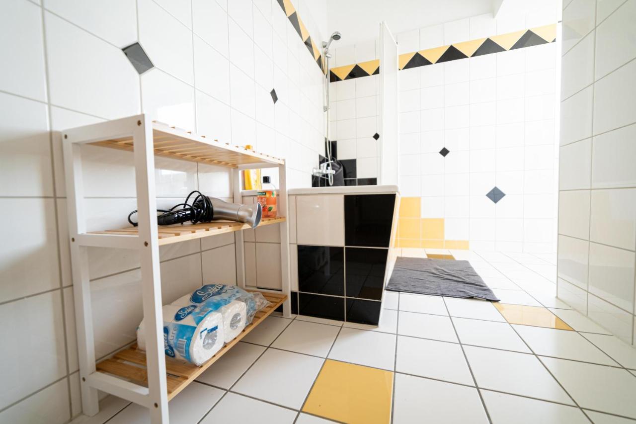 Fullhouse - Zwickau - R85 Apartments - Parking - 3 Beds - Nespresso Esterno foto